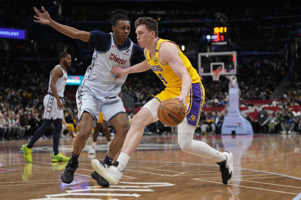 球队更加注 球队更加注