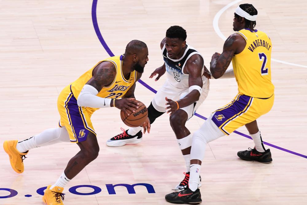 出两次巧妙 出两次巧妙