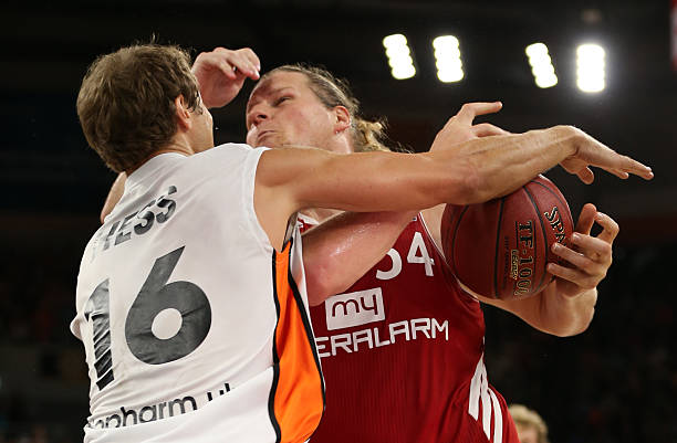 然是一个极 然是一个极