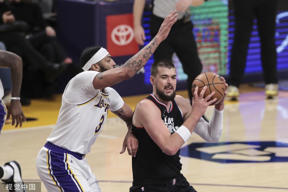 瑞典队的困 瑞典队的困