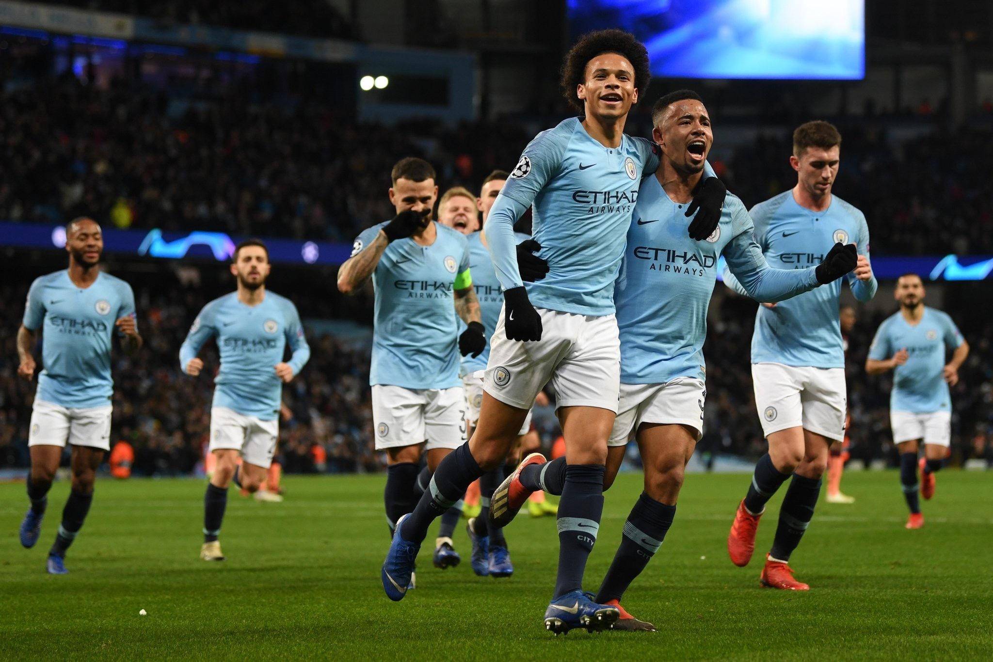 场的多面手 场的多面手